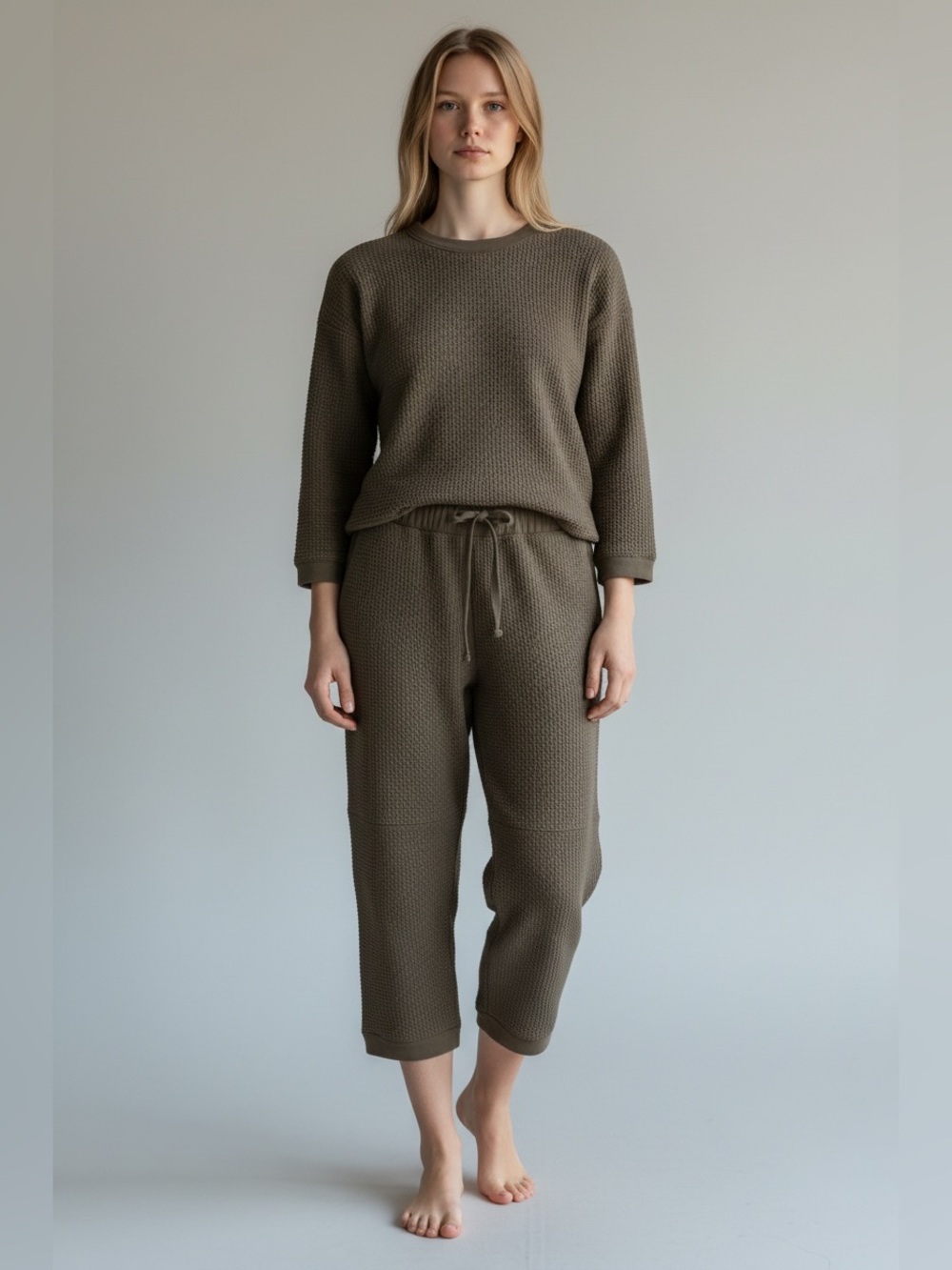 Barefoot Dreams Malibu Collection Cropped Lounge Pants – Charcoal Gray – Size S
